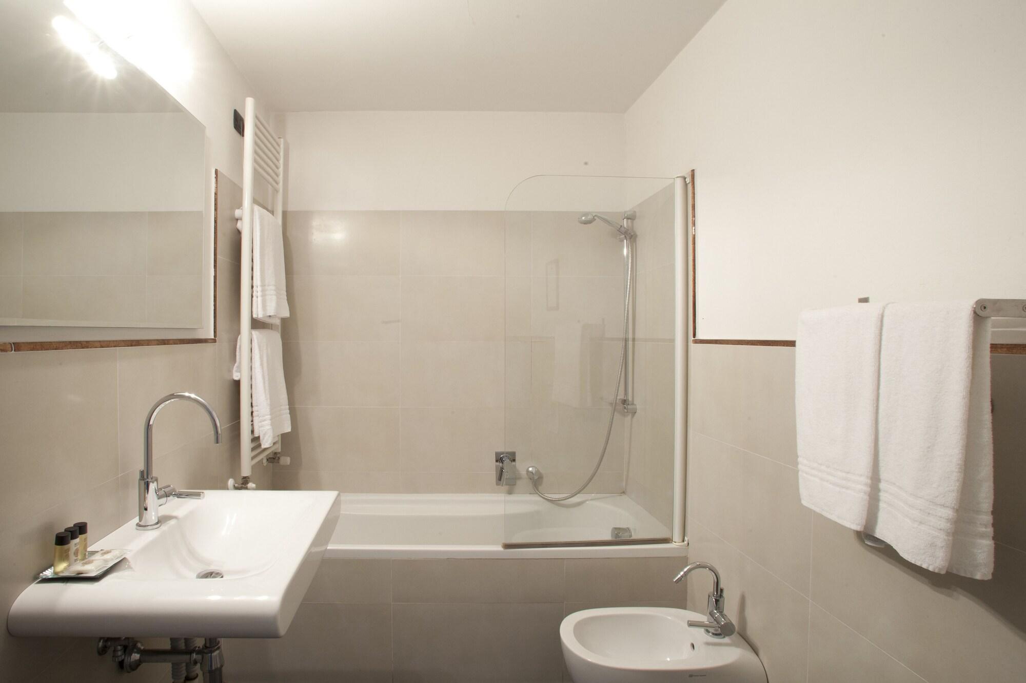Palazzo Lombardo Bed & Breakfast Florence Exterior photo
